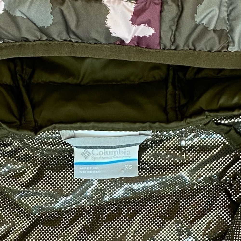 Camo Jacket Columbia Powder Lite Hooded Pink Green Camo Puffer
Jacket NWT XS - Picture 11 of 12